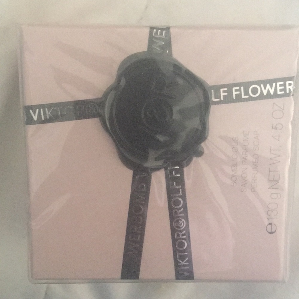 Brand new Viktor & Rolf flower bomb soap